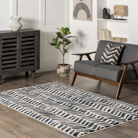 Nuloom Elly Transitional Herringbone Fringe Area Rug 4ft x 6ft 5in BDSN30A-406